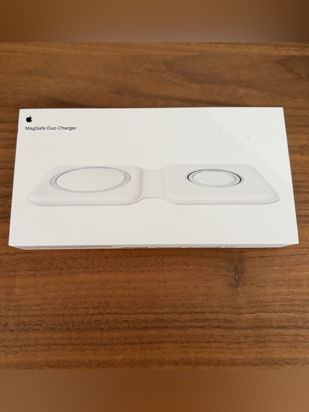 Apple MagSafe Duo Charger - White